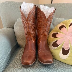 Ariat Round Up Square Toe Boots Style 10011893